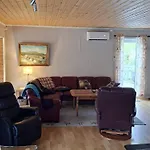 7 Person In Grovfjord Nyaraló