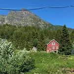 7 Person In Grovfjord *