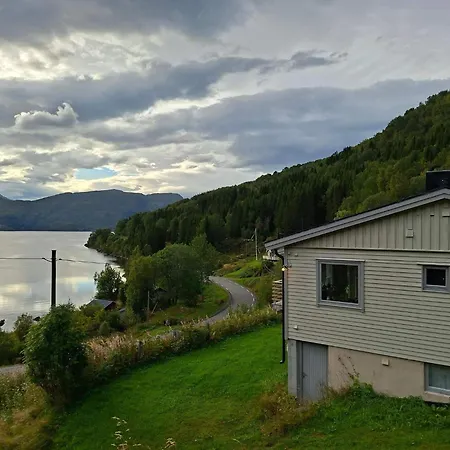 Hébergement de vacances 7 Person In Grovfjord Grov
